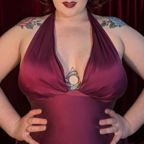 Vintage Victoria's Secret Gold Label burgundy 100% silk racer back back chemise - Picture 3 of 6